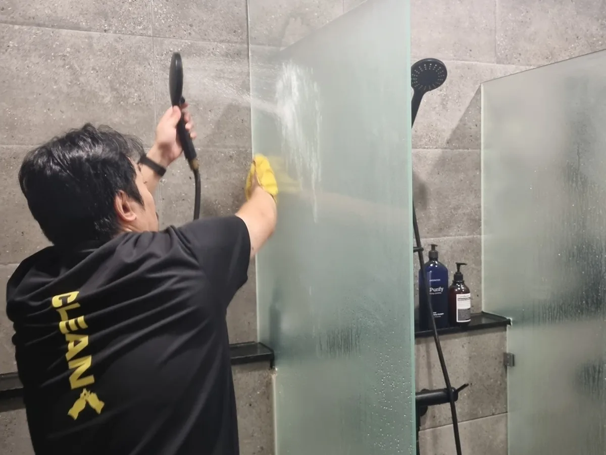 대덕구 신대동 건물 세면대·파우더룸 바닥 위생청소 사례 - 행진크린
