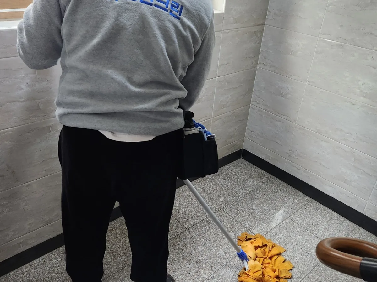 서구 가수원동 건물 복도·대기 동선 야간 위생청소 사례 - 행진크린